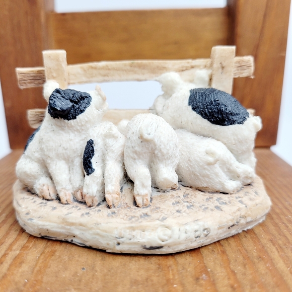 Vintage United Design Corp. Piglets Looking Through the Fence - Picture 3 of 6